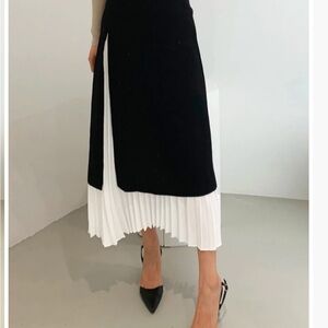 COMMENSE Elegant Skirts Two Tone Pleated Long Skirt NEW Size XS